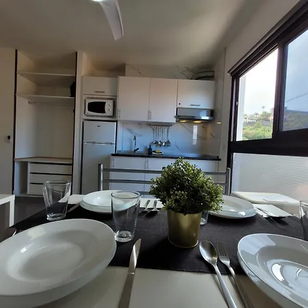 Lavaggi Viewpoint 2 Apartment *